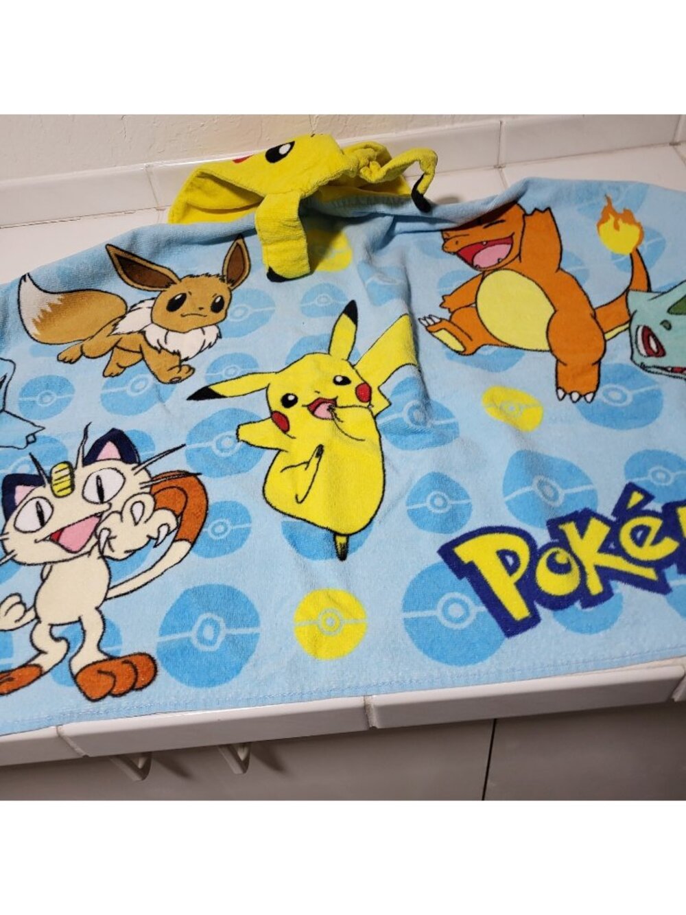 Pokemon Kids Bath Beach Pool Hooded Wrap Towel Pikachu Anime Cartoon